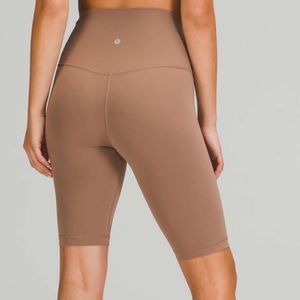 Lululemon 10” align short